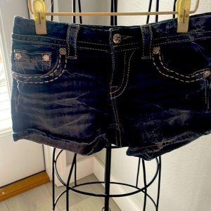 Miss Me denim shorts size 26